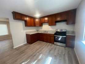 Great Downtown Apartment - Photo 1 of 1