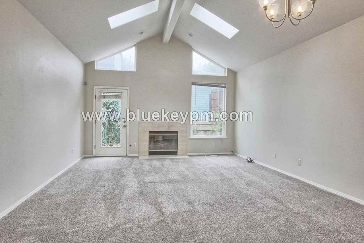 6211 South Virginia Avenue - Photo 2 of 11