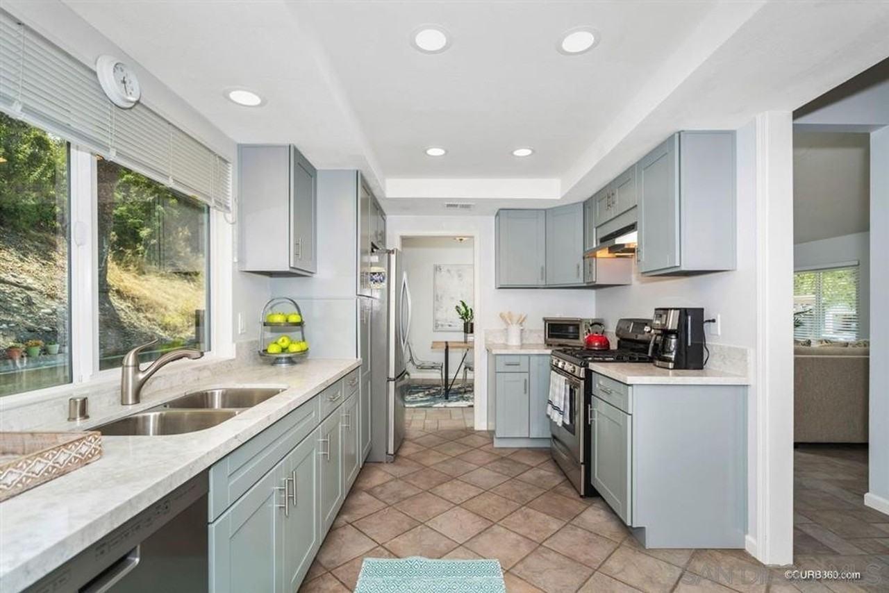 10351 Cadwell Rd - Photo 6 of 26