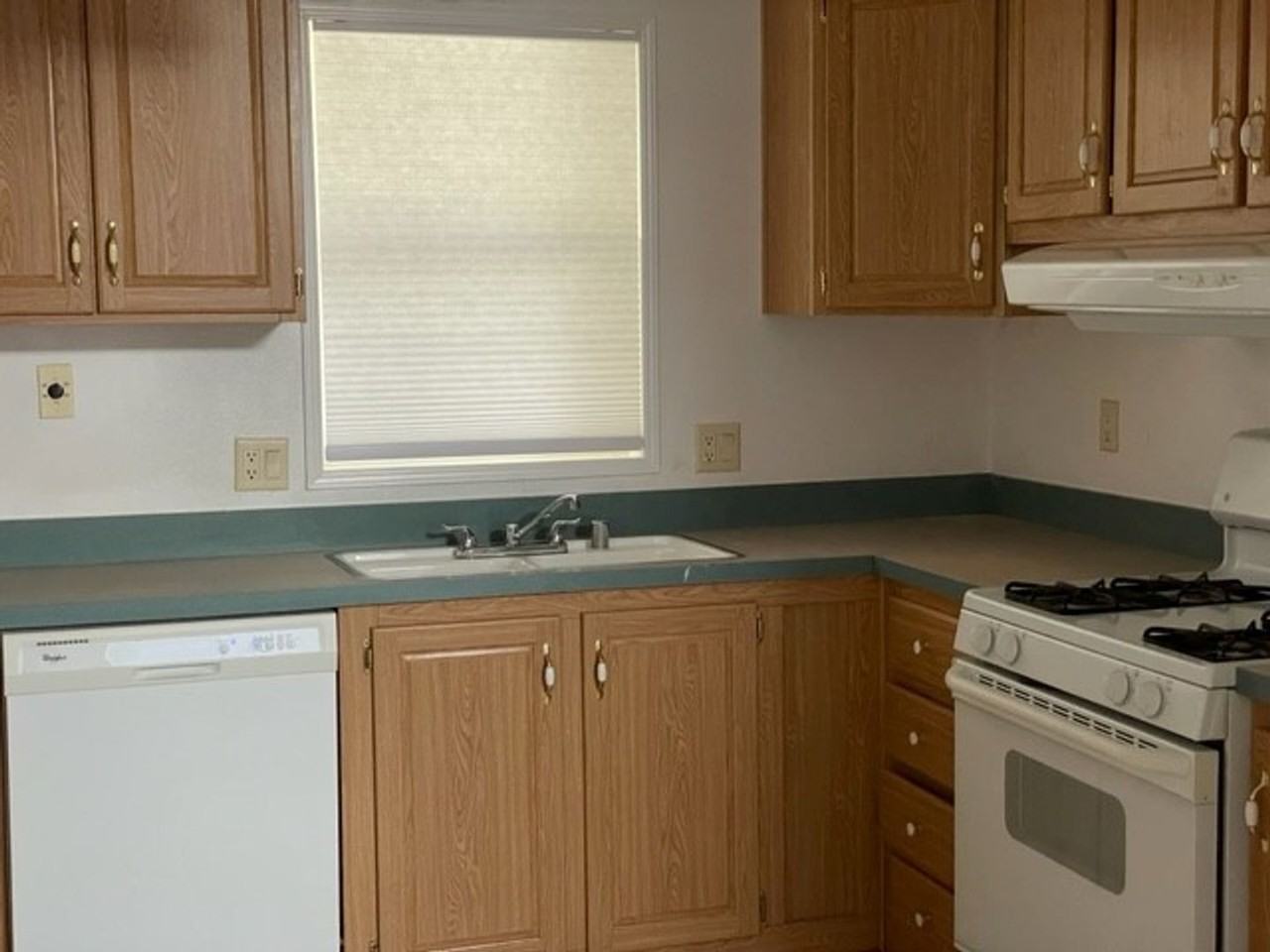 273 Miriam Way - Photo 6 of 13