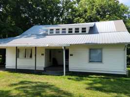 featured image of 709 Main St