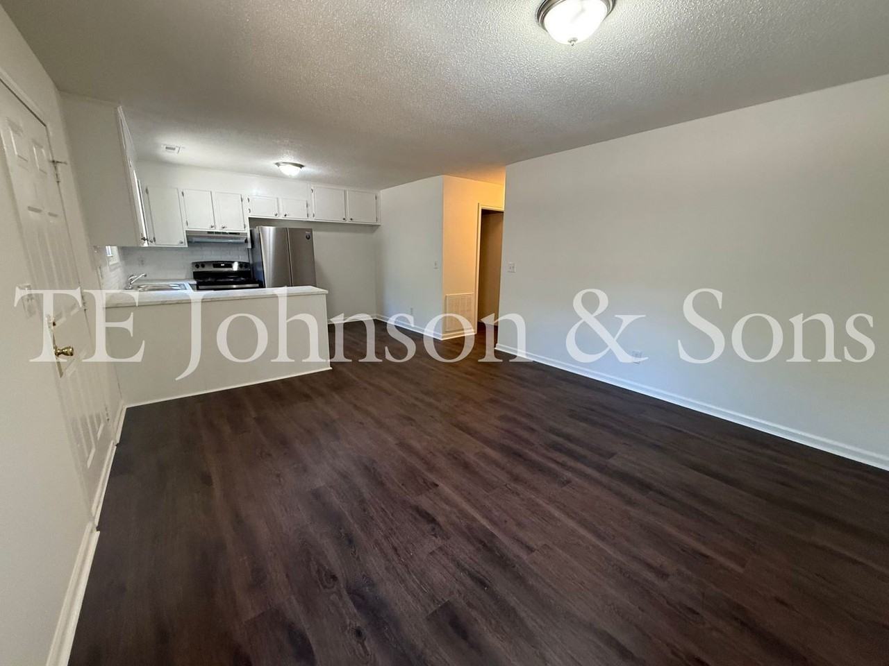 2404 Markwood Ln - Photo 6 of 11