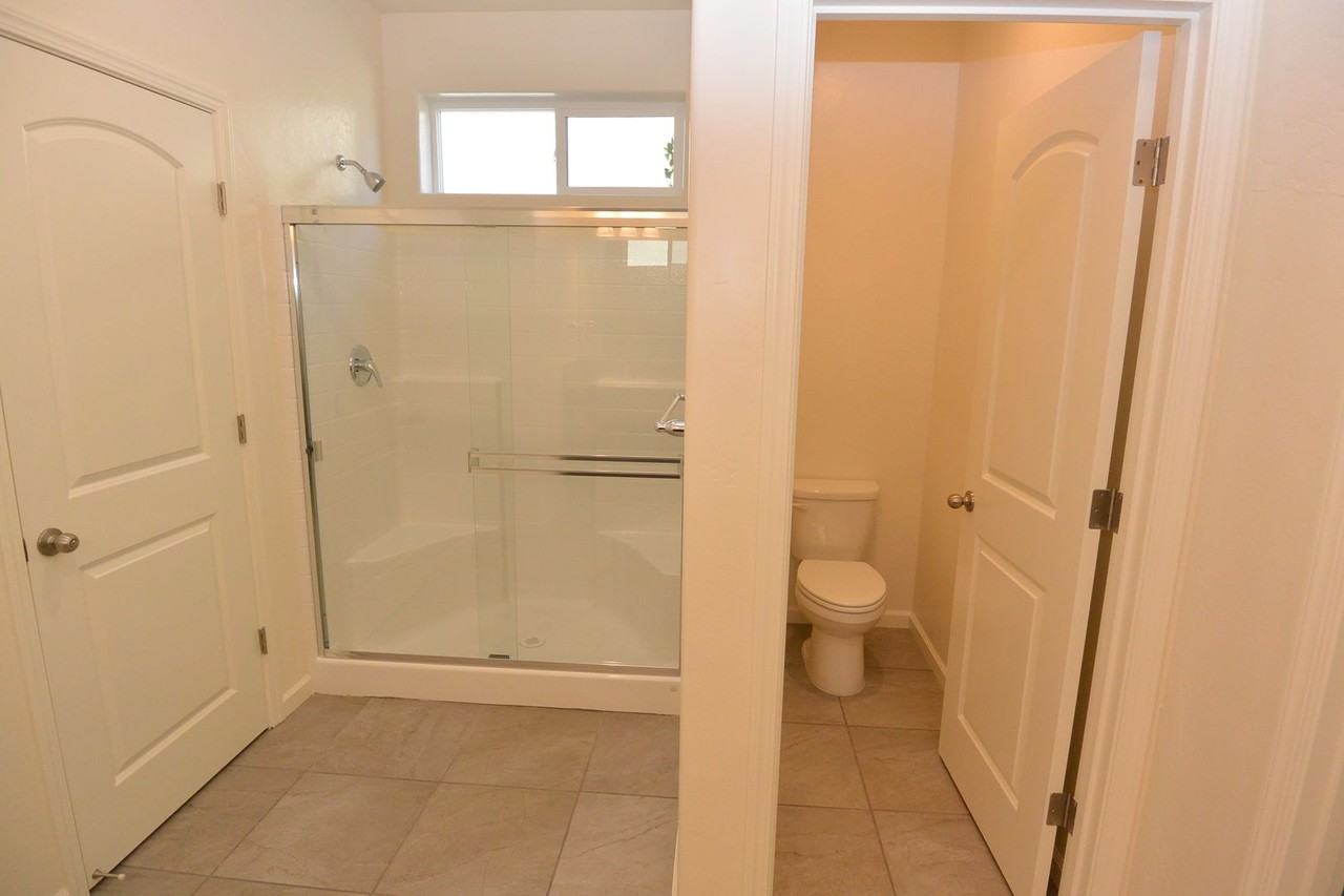 4926 W Flagstaff Ave - Photo 7 of 13