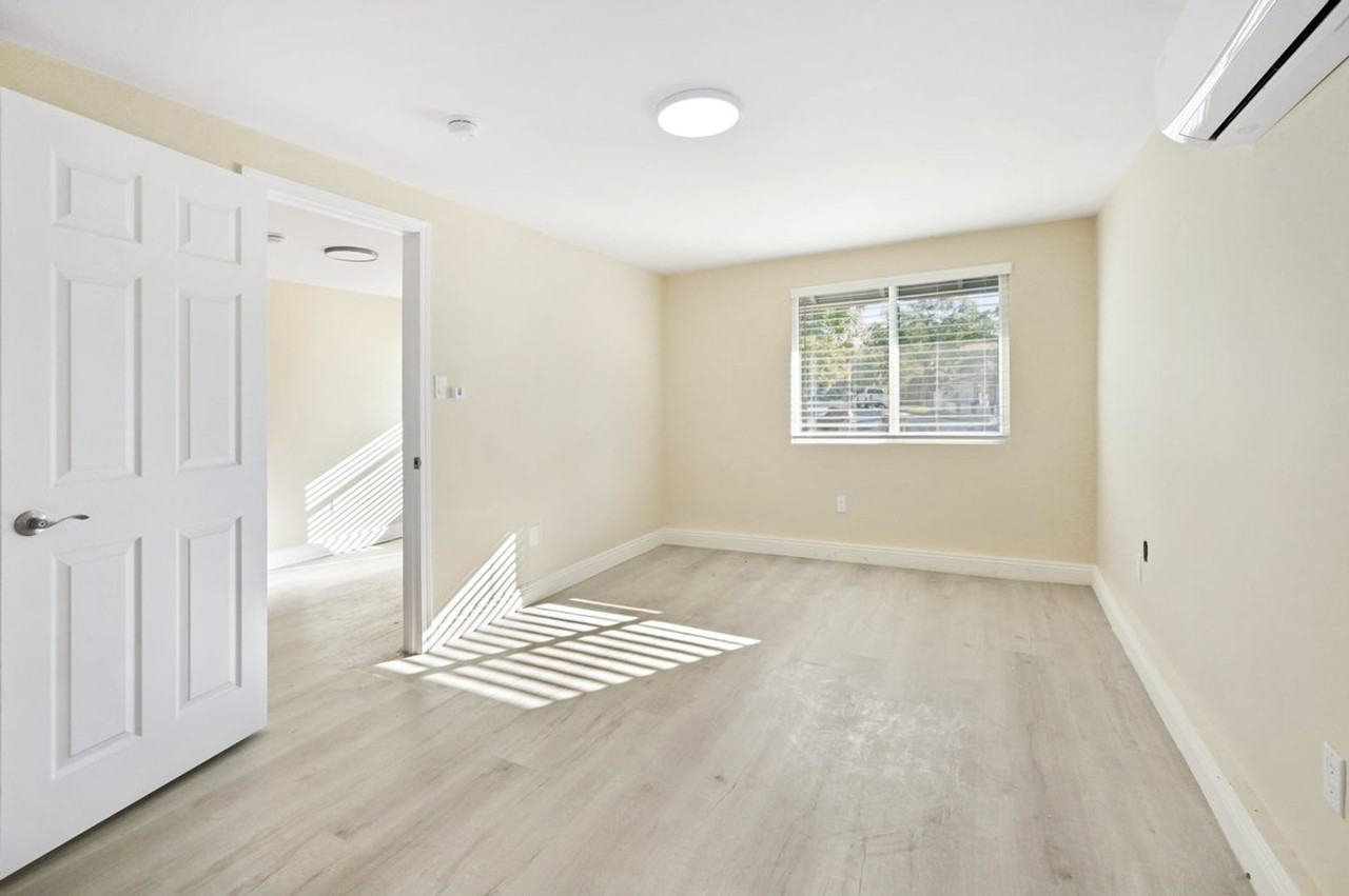 3951 Northampton Ave - Photo 4 of 6