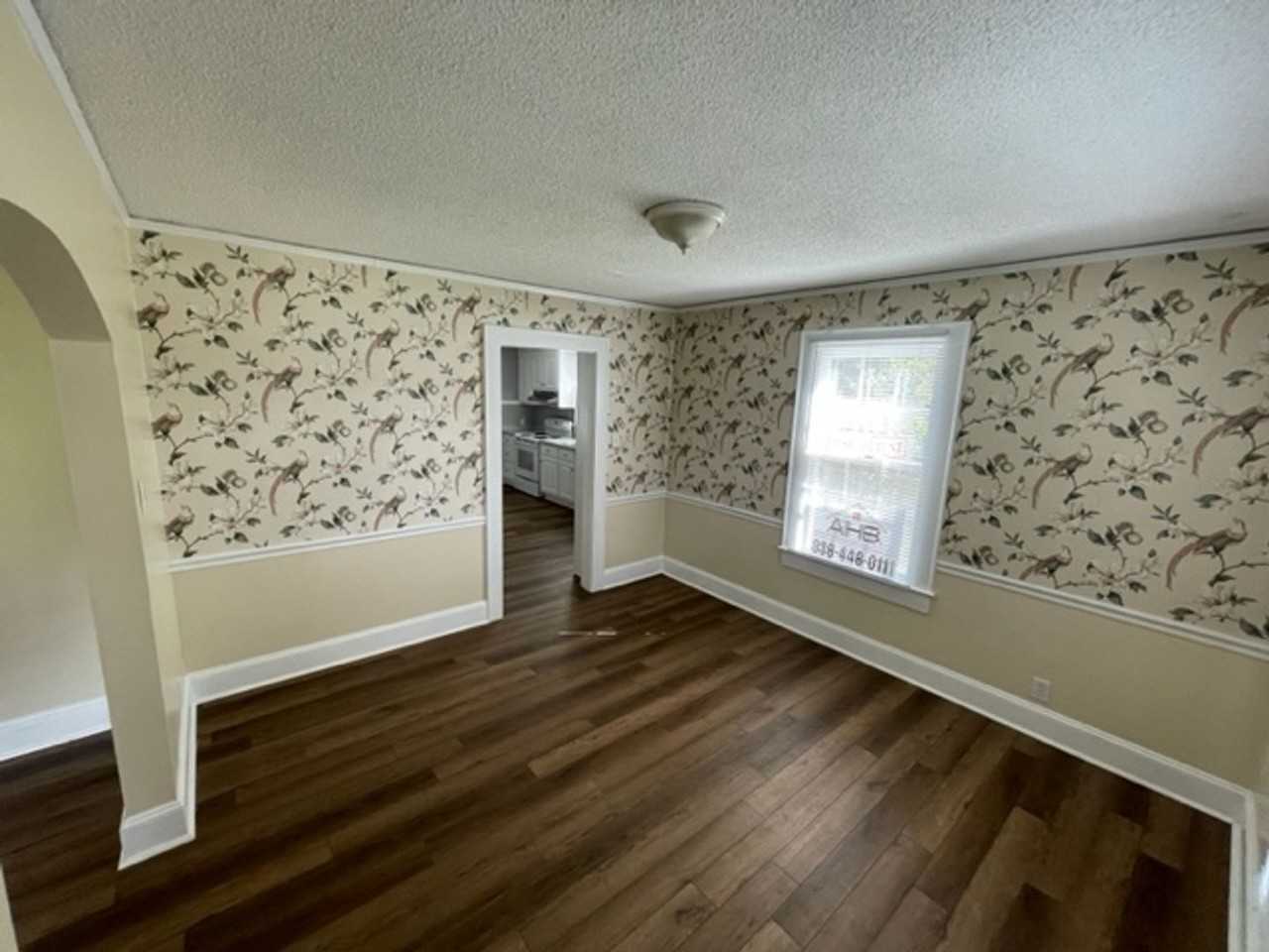 424 Green Street - Photo 7 of 21