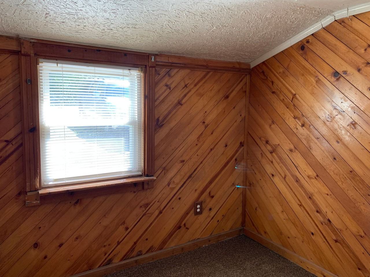 103 Quarry Ln - Photo 3 of 10