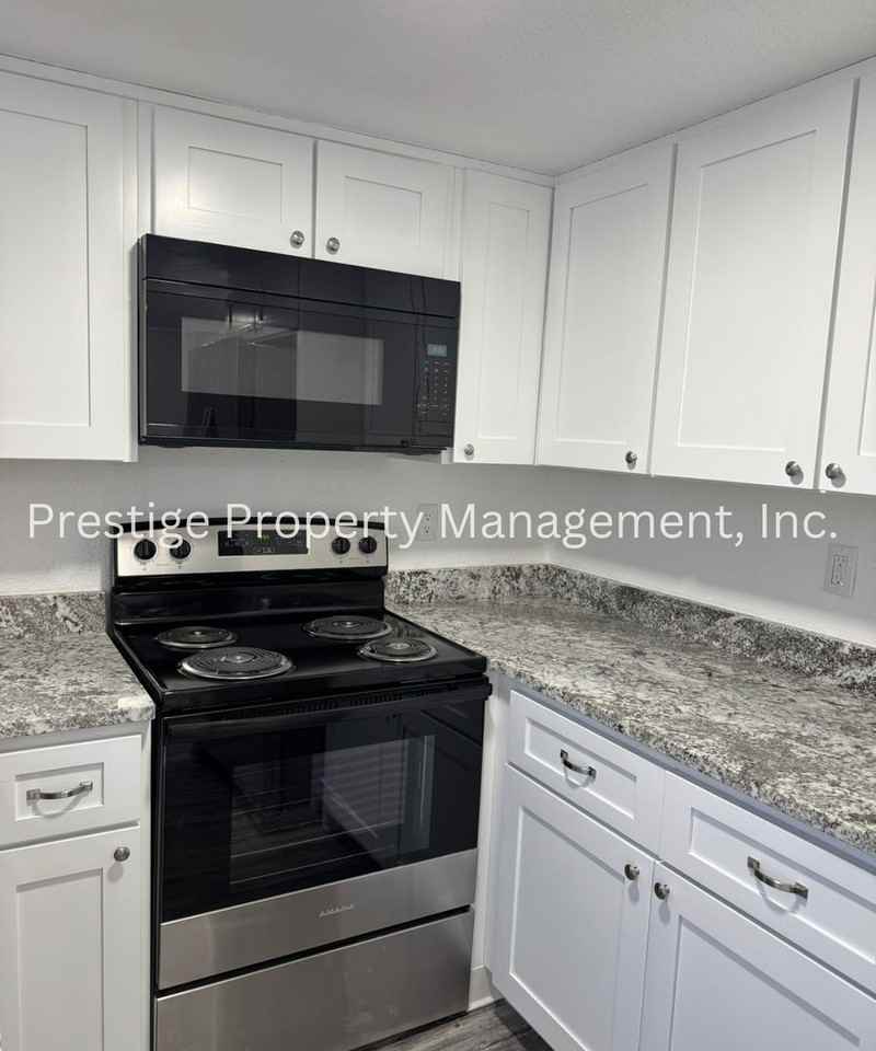 1756 W Calle Guadalajara - Photo 3 of 29