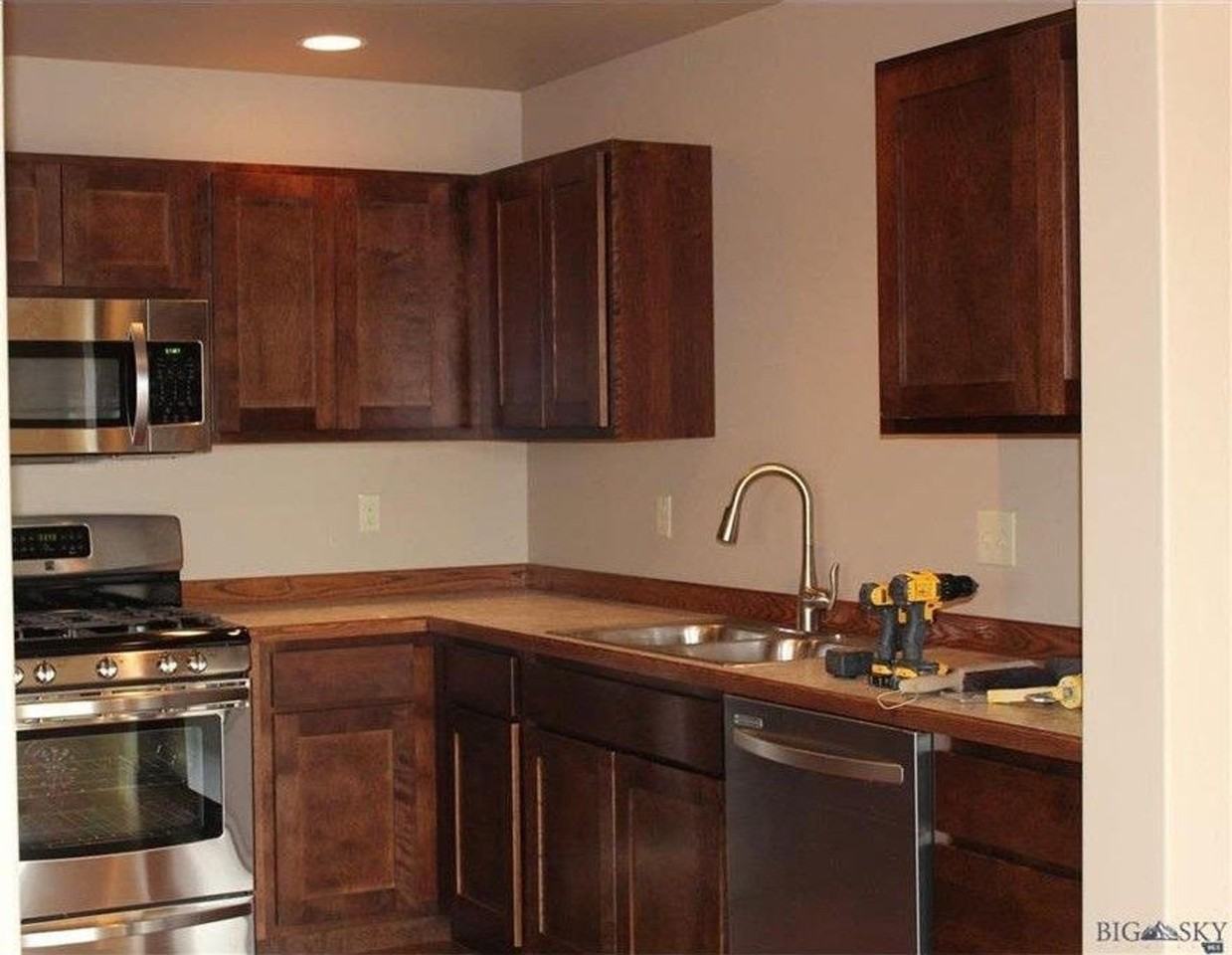 1109 Idaho St #A - Photo 2 of 8