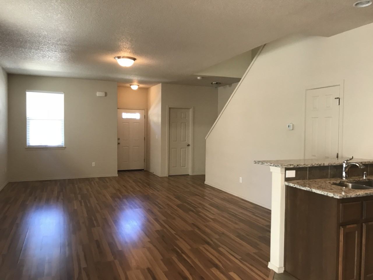 2634 Ne 88th Pl - Photo 6 of 31