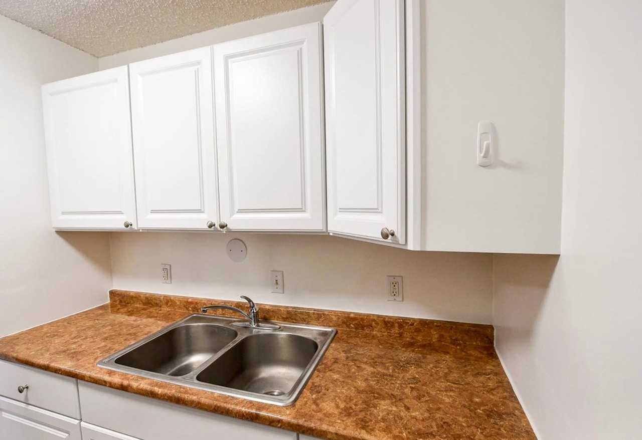 1600 Wilikina Dr #B401 - Photo 7 of 14