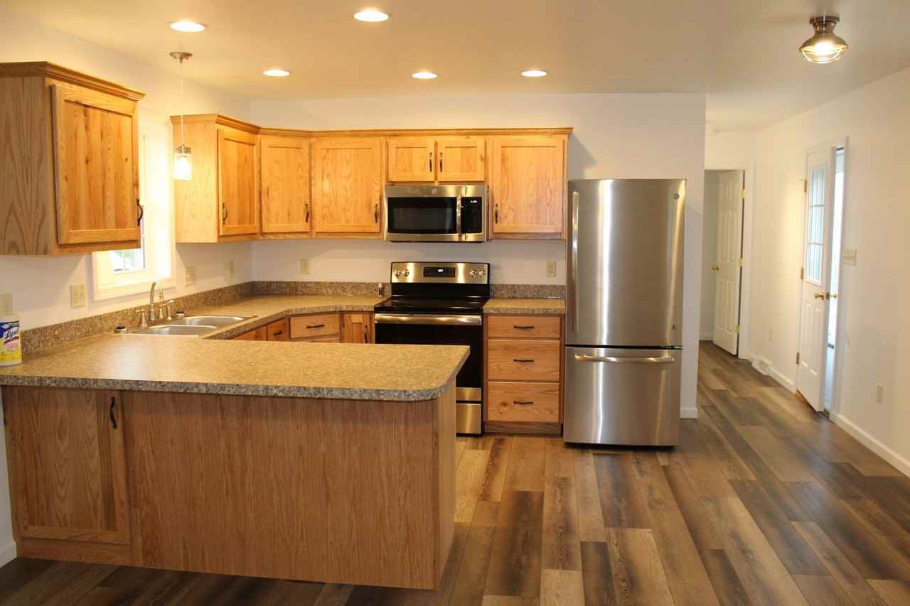 11560 Punch Bowl Rd - Photo 3 of 21