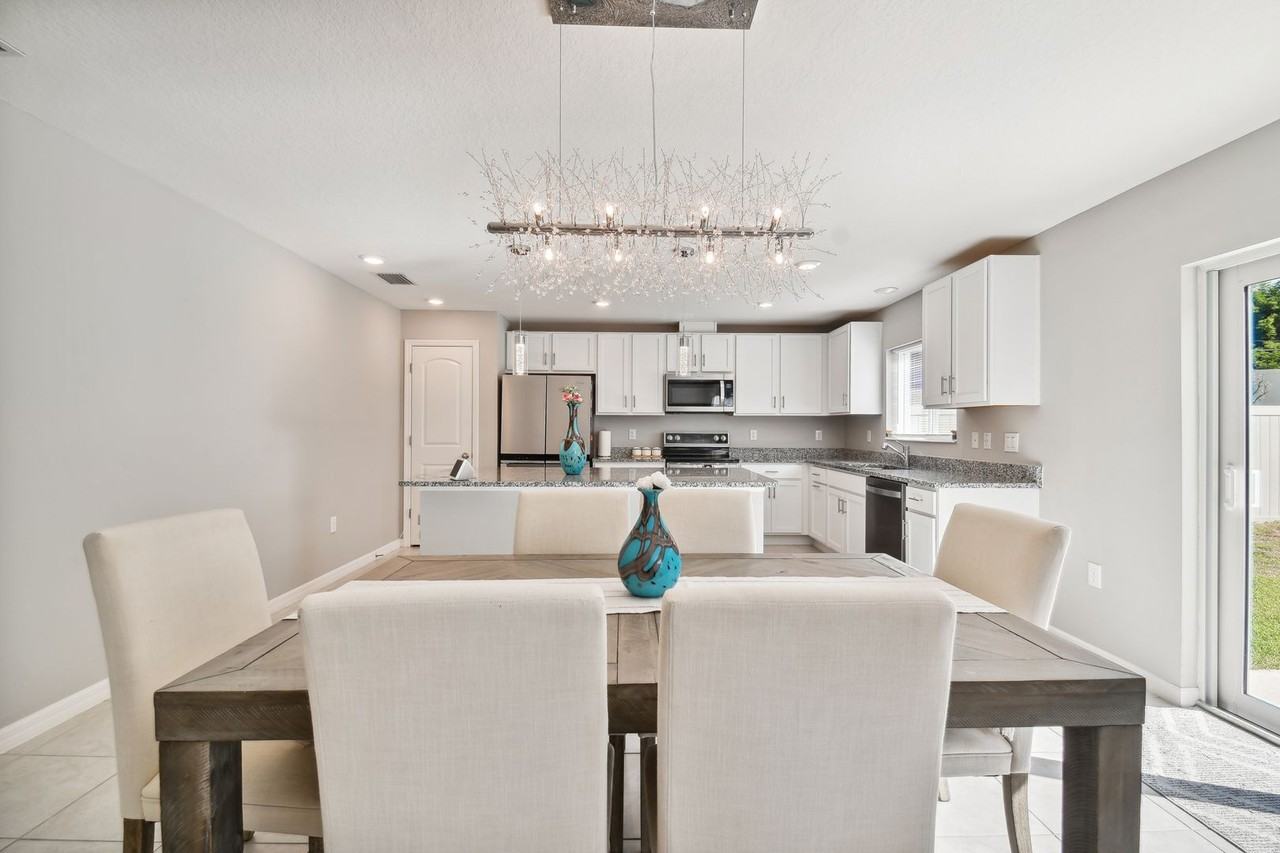 3810 Reflection Dock Dr - Photo 3 of 8