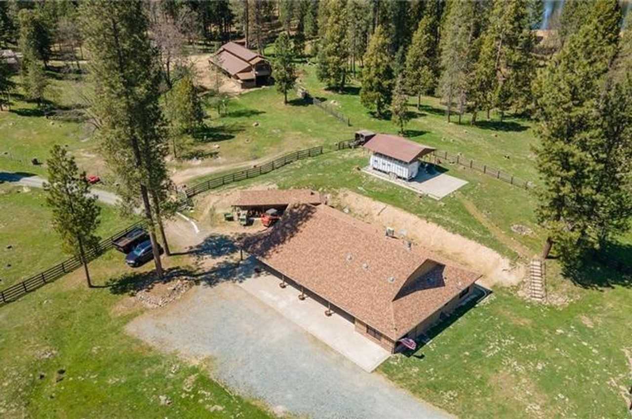 9850 Ernst Rd - Photo 2 of 13