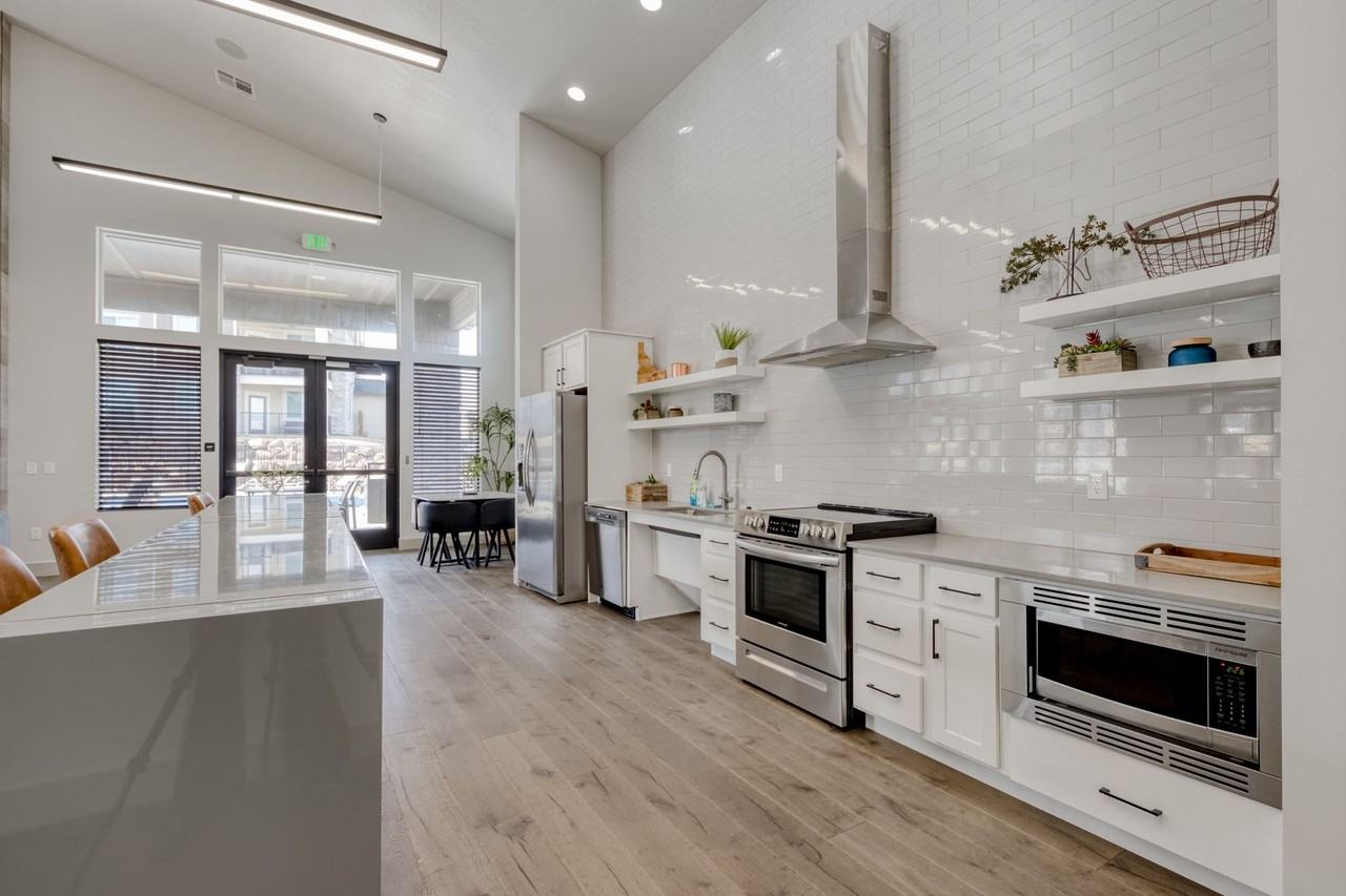 Southridge Apts. 20 - Photo 3 of 24