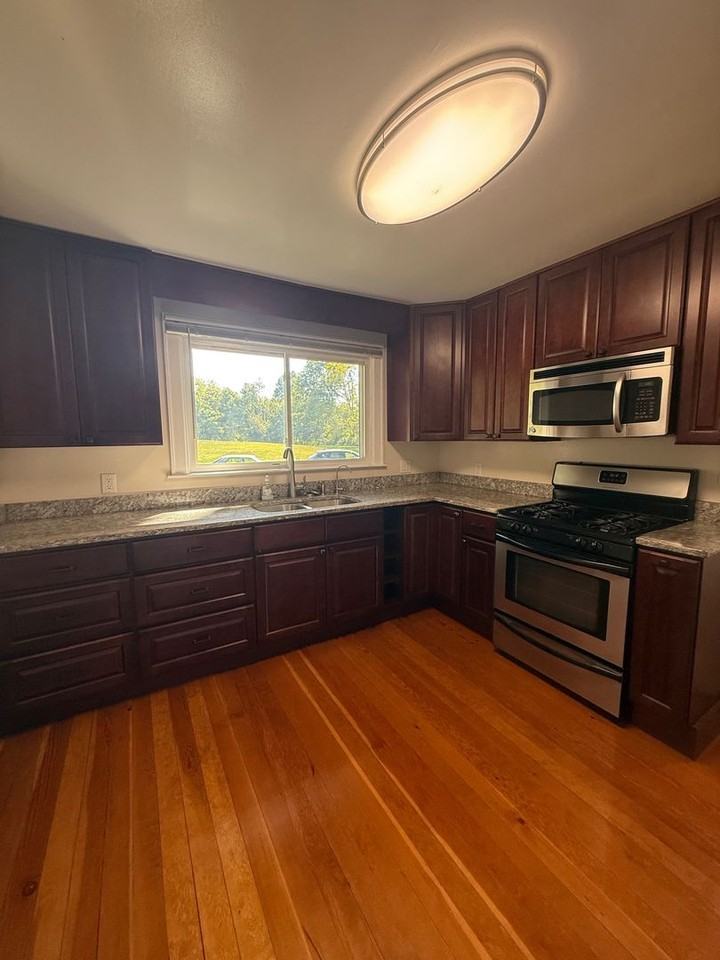 1628 1628 Rt. 17K - Photo 3 of 21