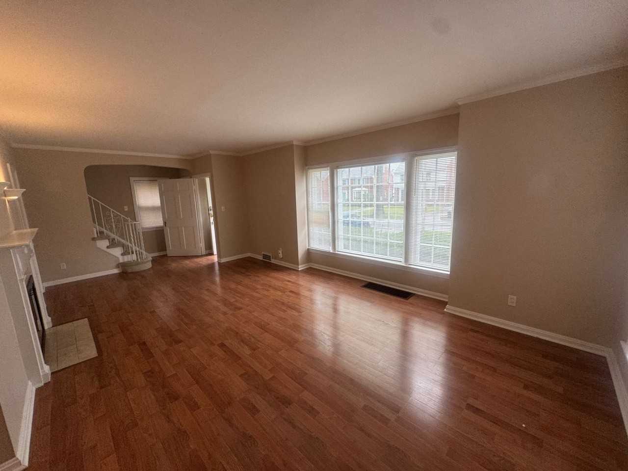 3966 Lansdale Rd - Photo 5 of 33