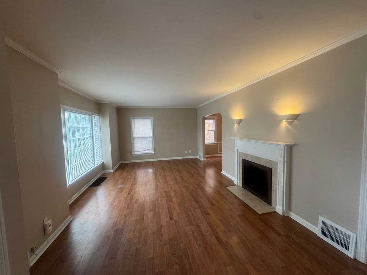 3966 Lansdale Rd - Photo 7 of 33