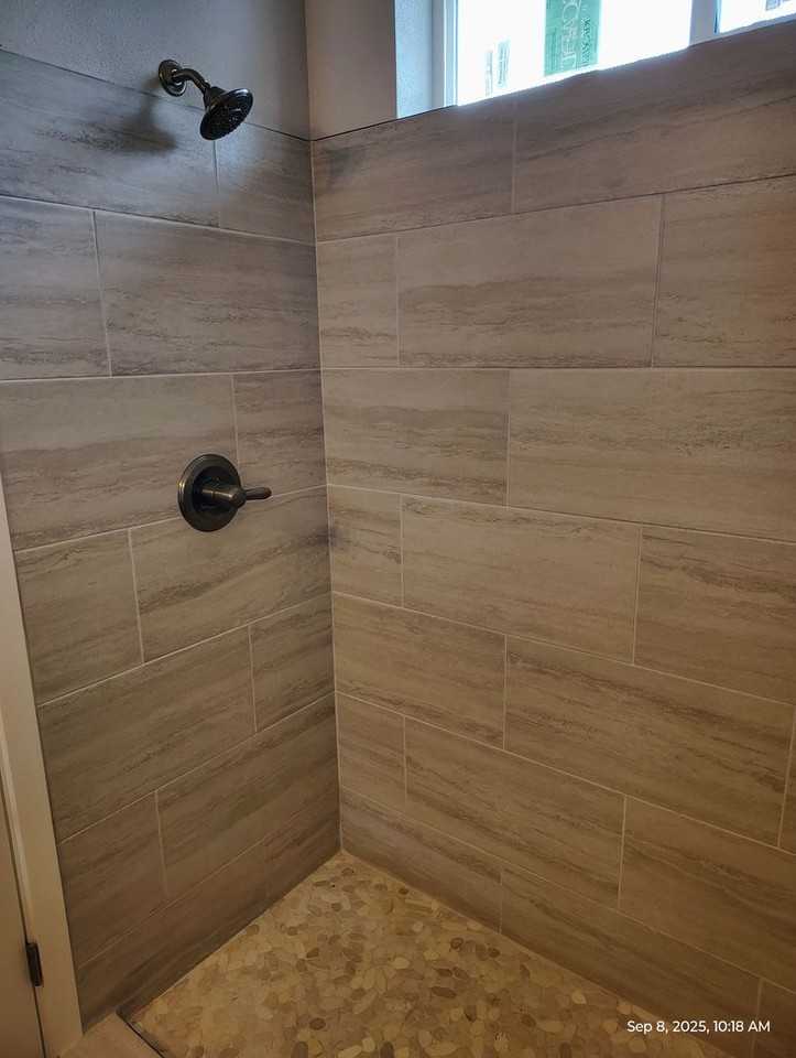 437 W Fair St - Photo 3 of 4