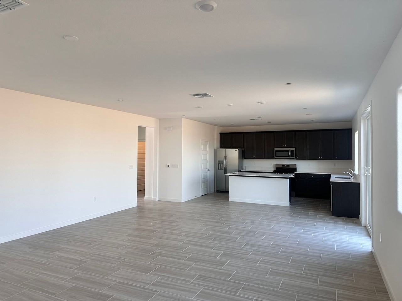 7017 Overlook Way - Photo 7 of 29