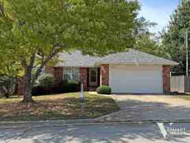 4105 S Oak Ave - Photo 1 of 1