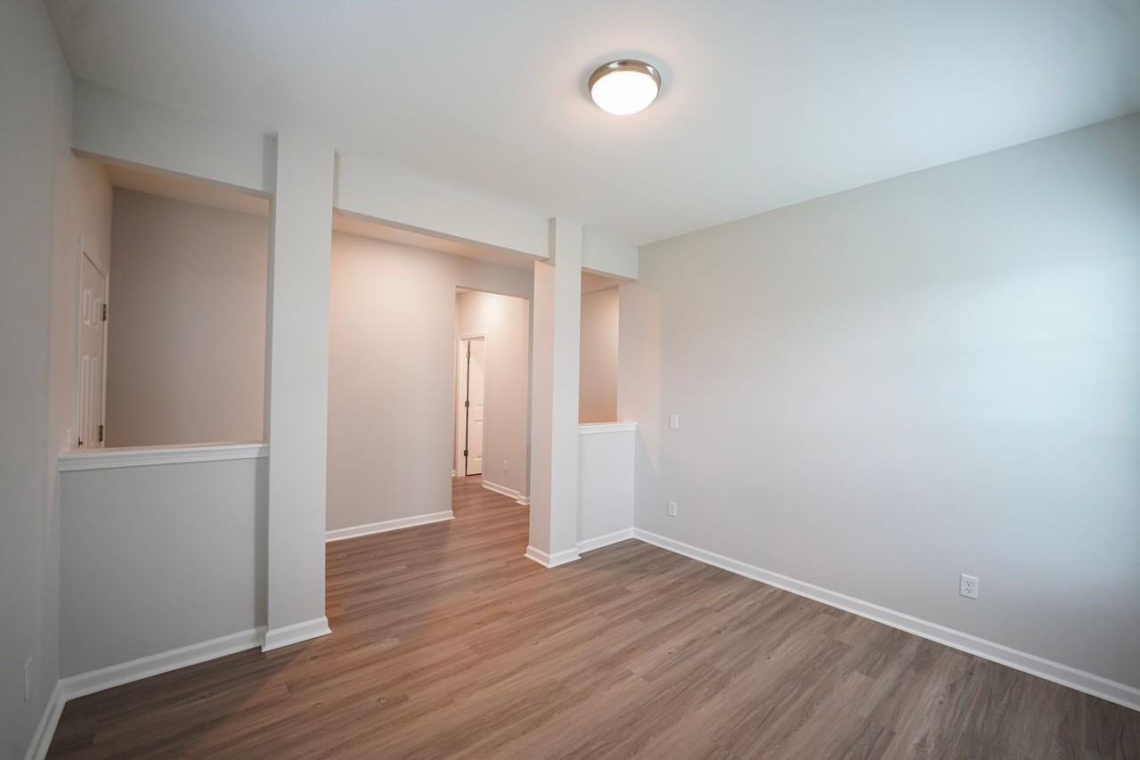 44 Jazz Dr - Photo 3 of 37