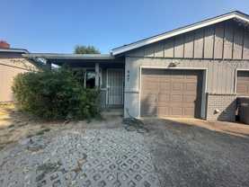647 Nw Walnut Blvd - Photo 1 of 1