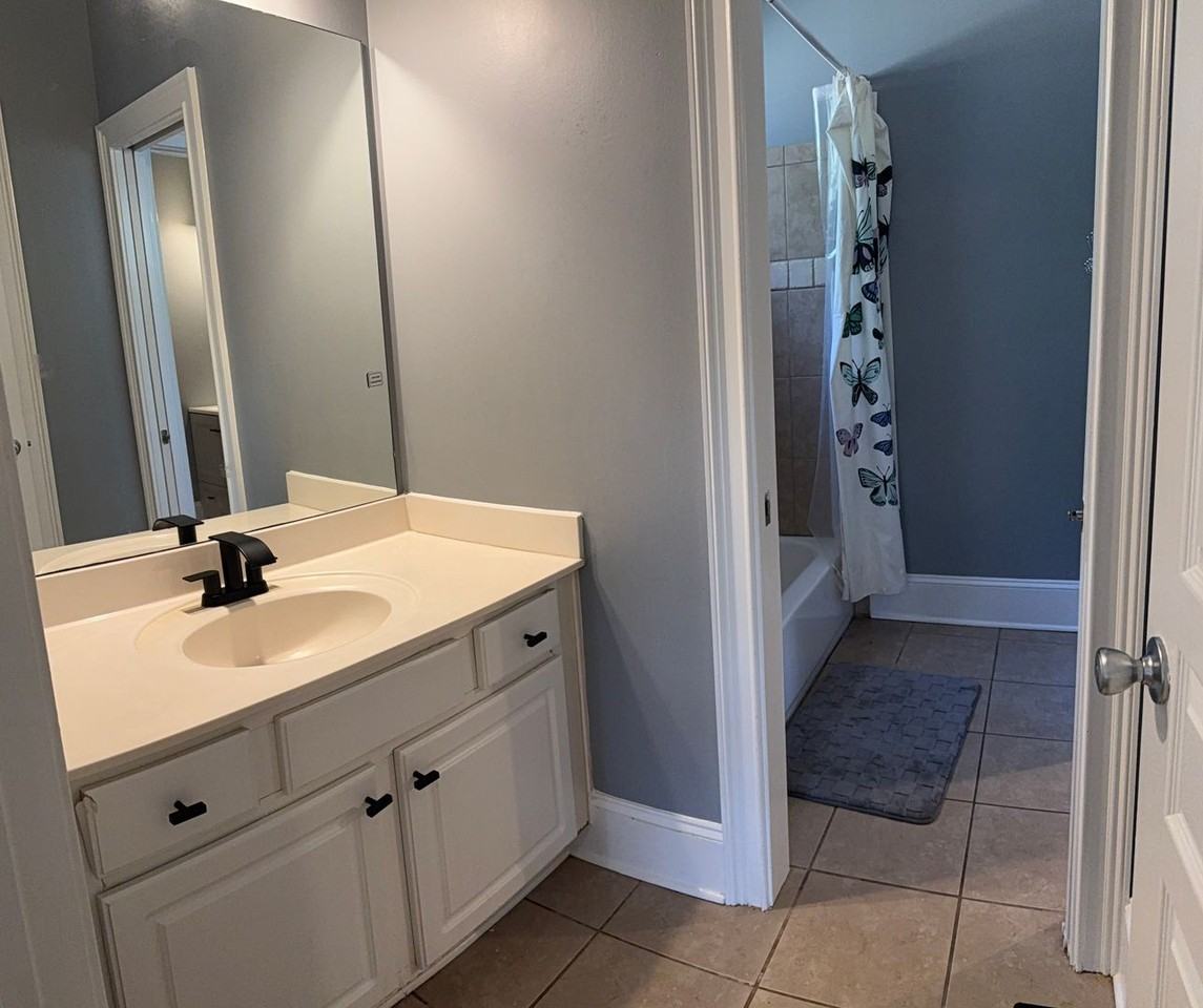 1301 Peachcrest Road - Photo 2 of 36