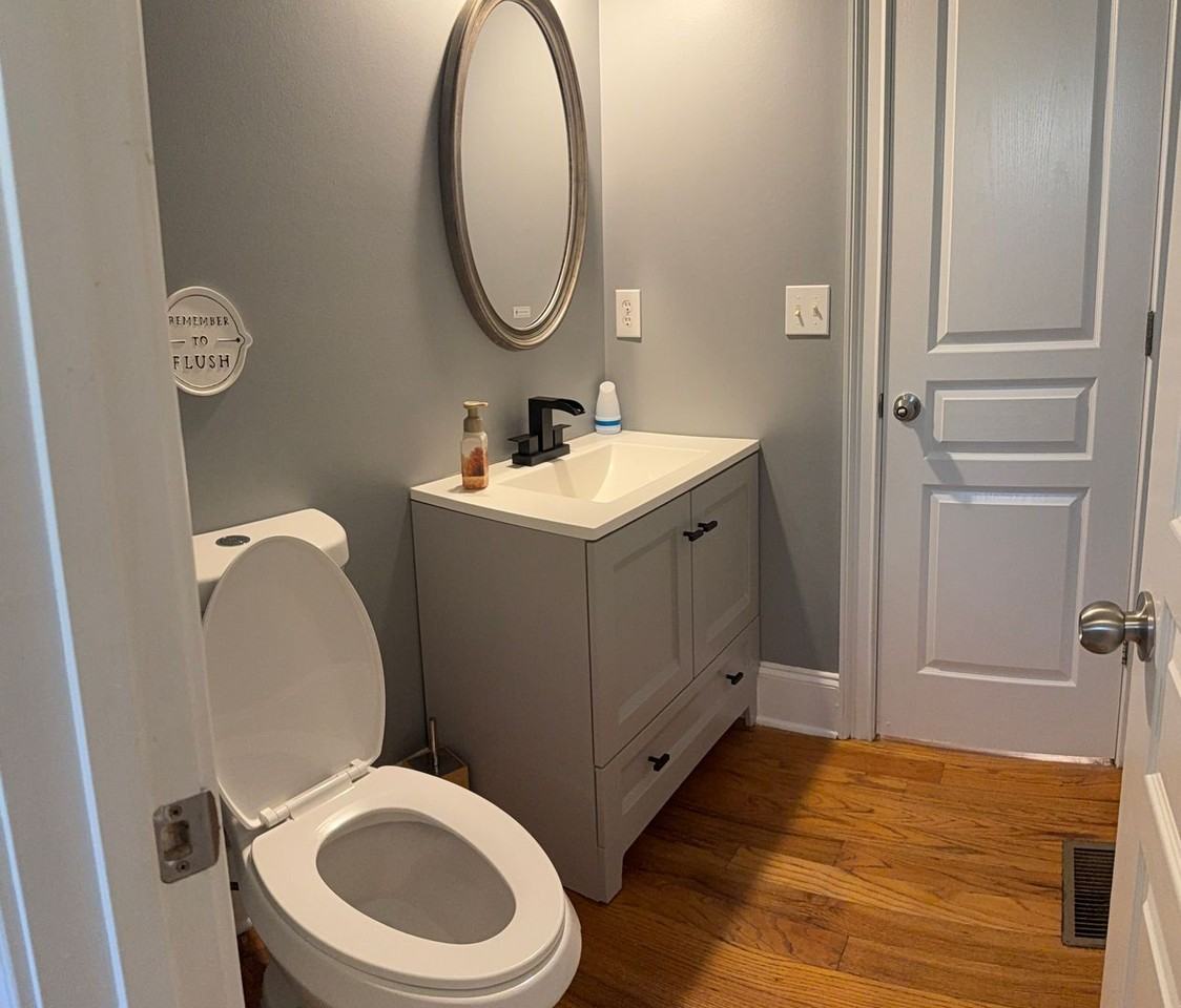 1301 Peachcrest Road - Photo 4 of 36