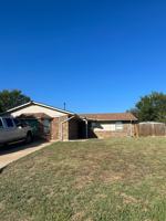 featured image of 327 Ne Skyline Cir