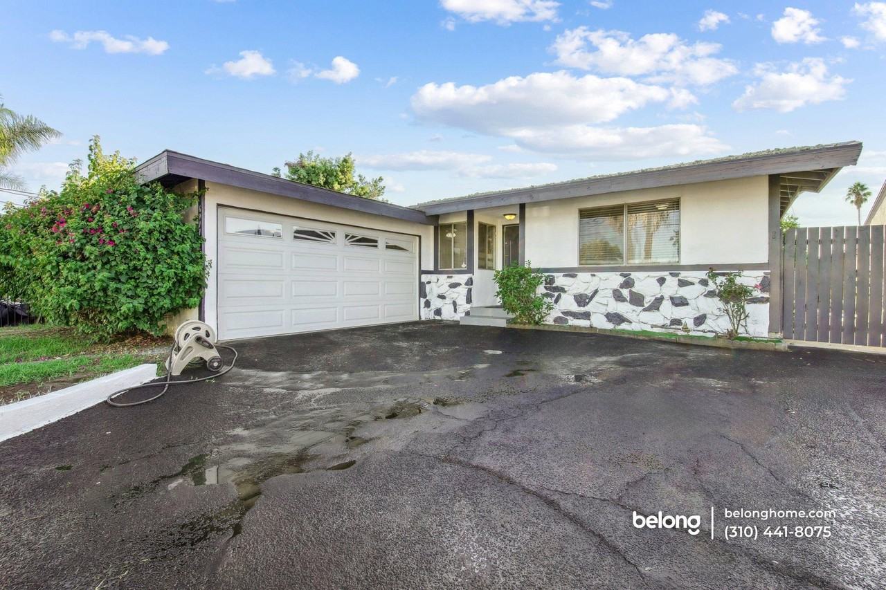 6911 Bellaire Ave - Photo 2 of 16