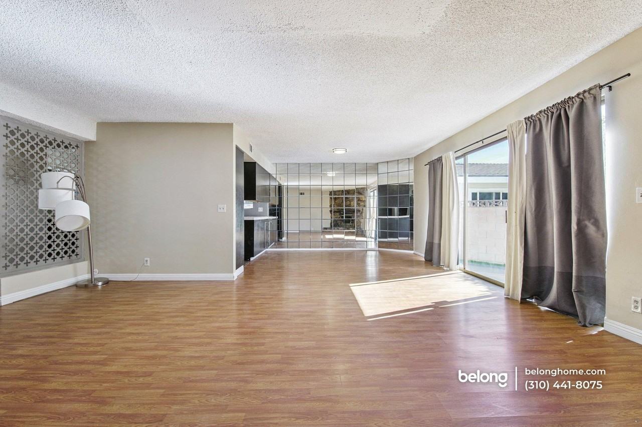 6911 Bellaire Ave - Photo 6 of 16