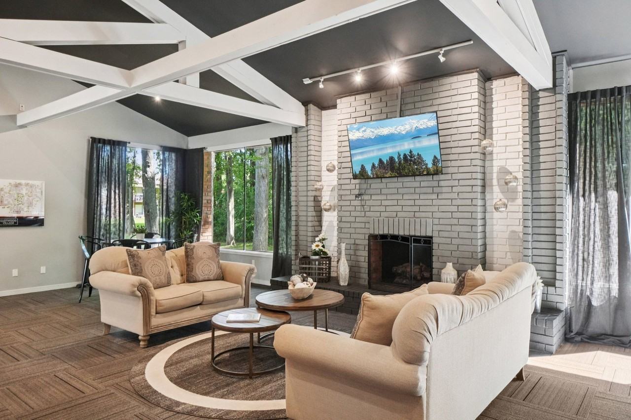 Eastwood Village Apartments - Photo 7 of 50