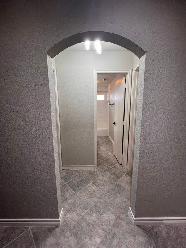 5818 Toddington Rd - Photo 3 of 21