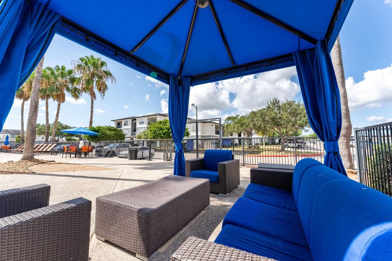 Harbor House on Saratoga - Photo 3 of 19