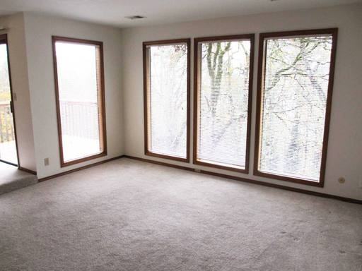 4389 Imperial Dr - Photo 3 of 9