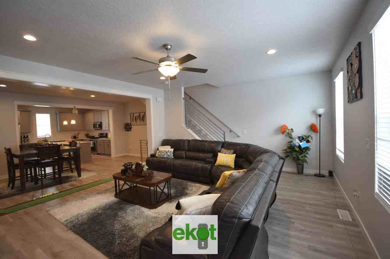 2142 Northwest - Photo 7 of 50