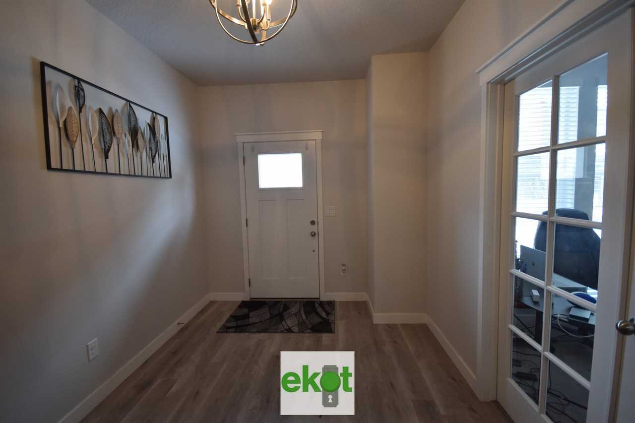 2142 Northwest - Photo 5 of 50