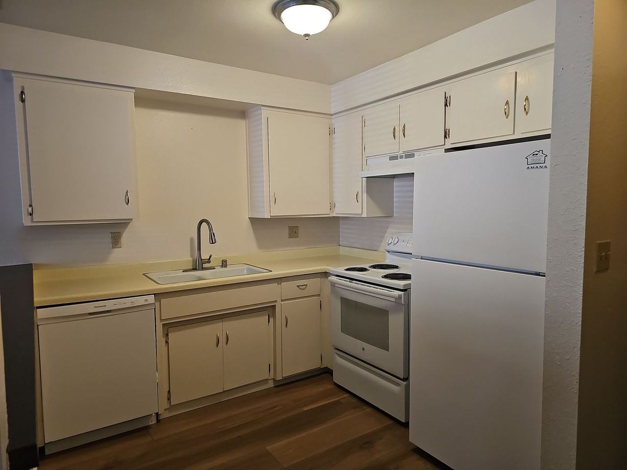 0175 1807 Abbott - Photo 5 of 8