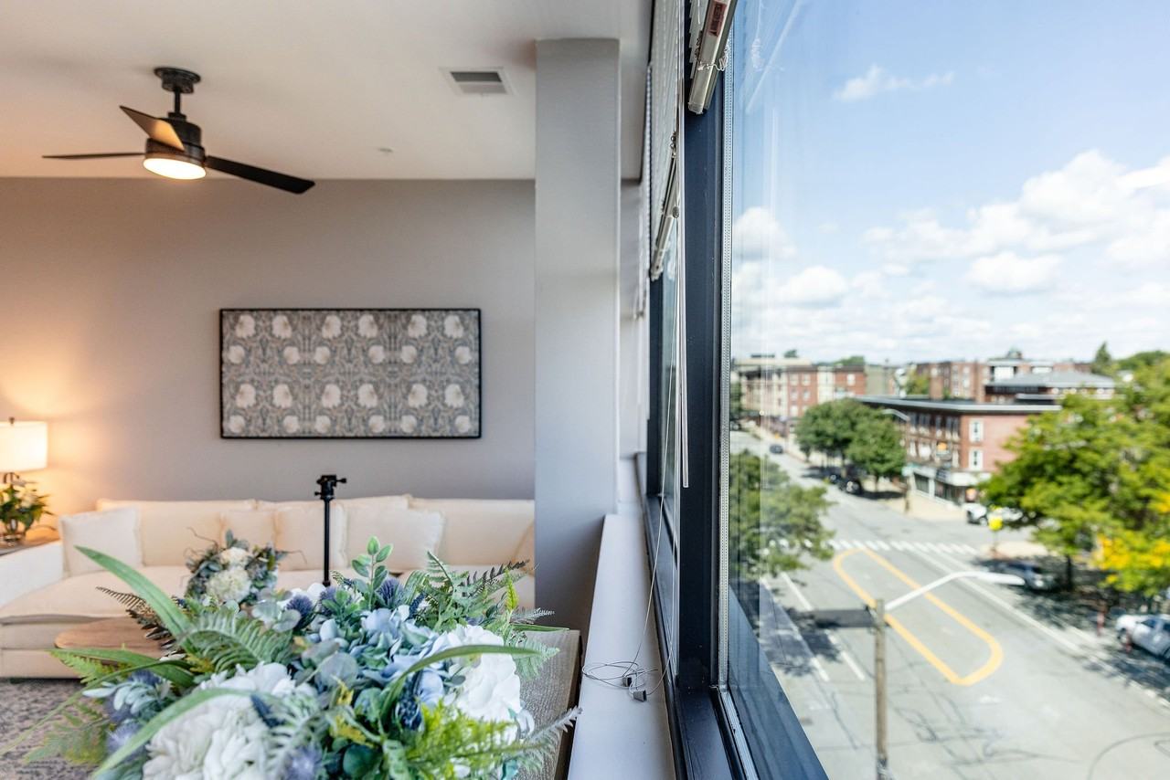 1230 - Photo 7 of 47