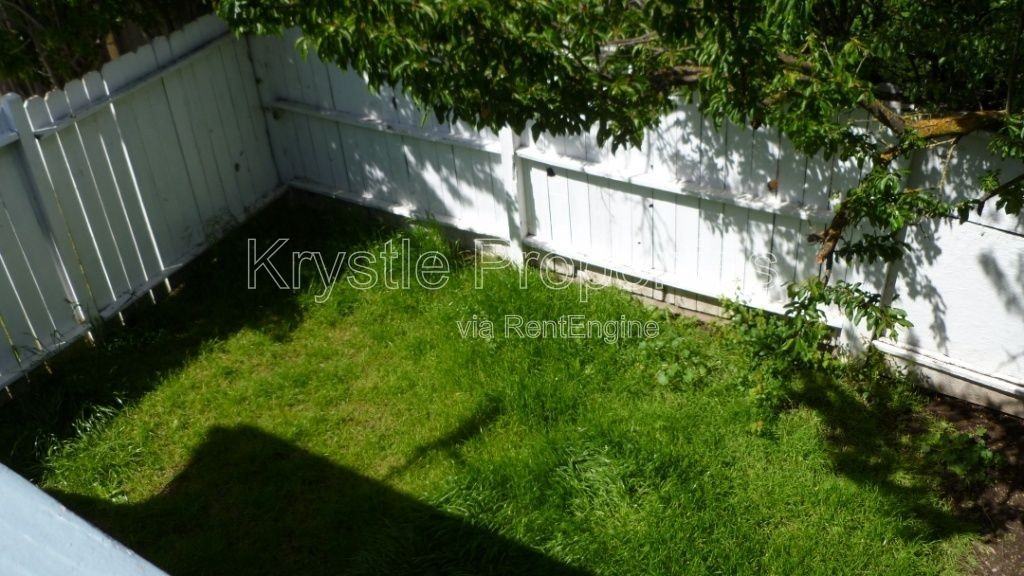 322 Evans Ave - Photo 5 of 6