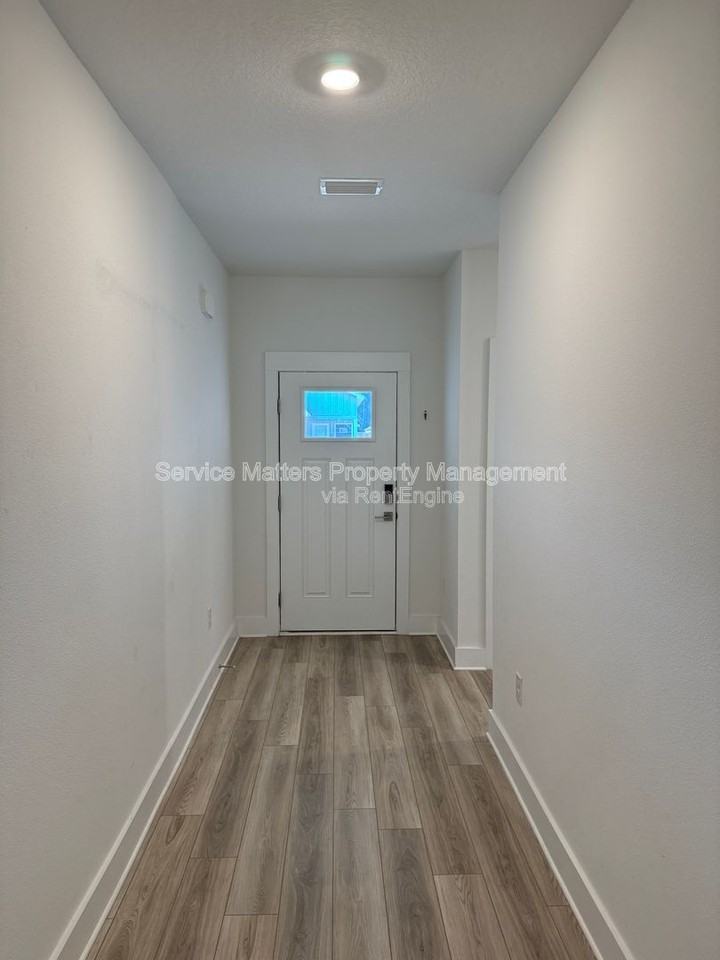 5380 Cornwall Dr - Photo 3 of 30