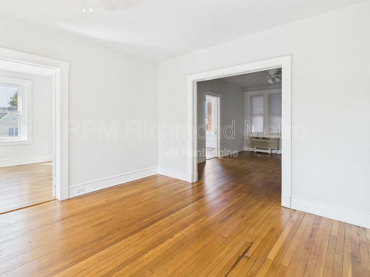 2400 Barton Ave #7 - Photo 3 of 10