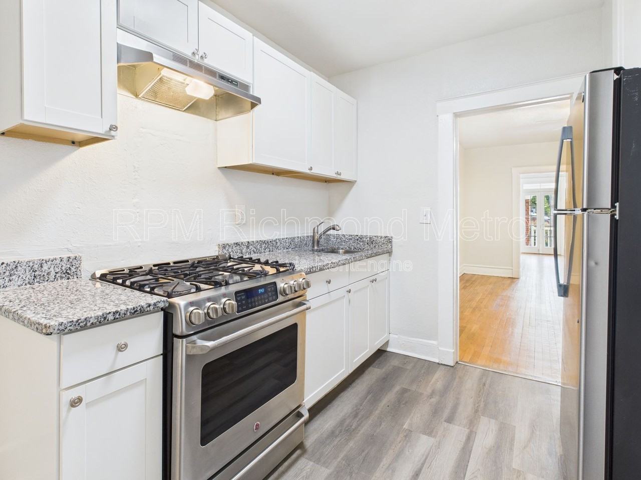 2400 Barton Ave #7 - Photo 5 of 10