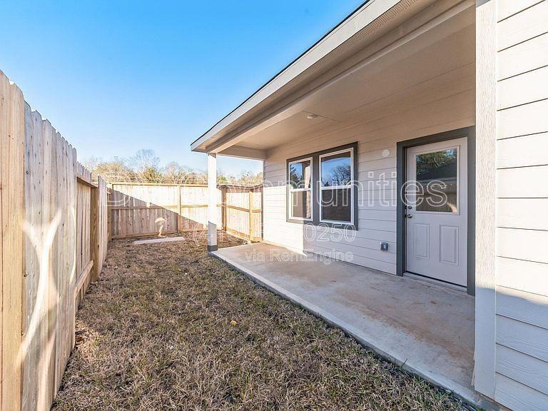 3410 Bishops Terrace Dr - Photo 2 of 16