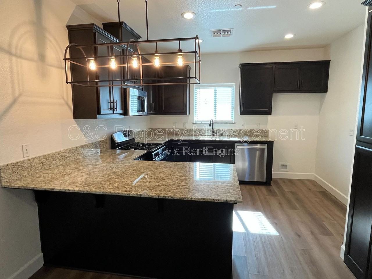 5078 Palisade Ave - Photo 2 of 21