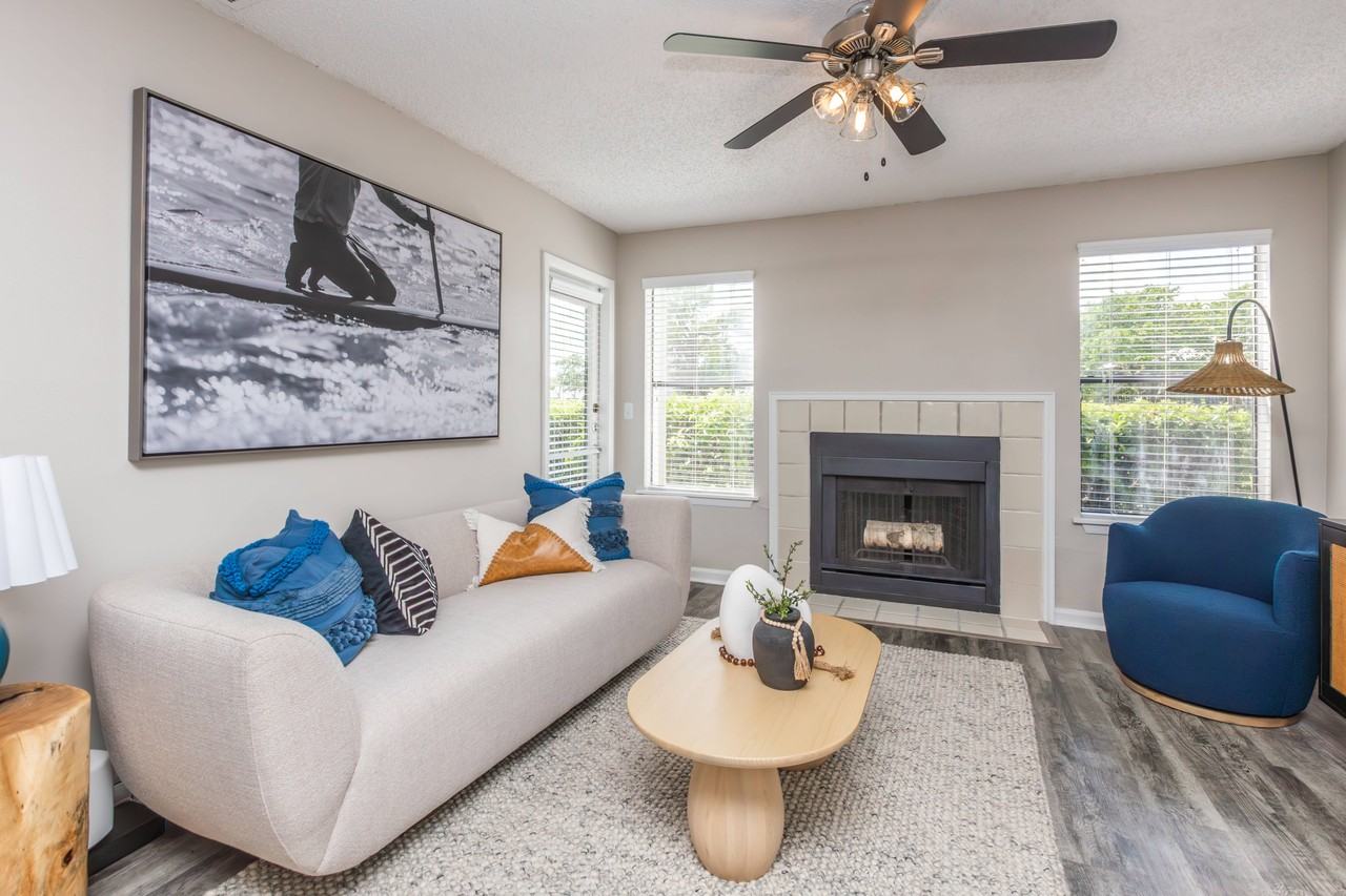 Lakes at 408 - Photo 5 of 38