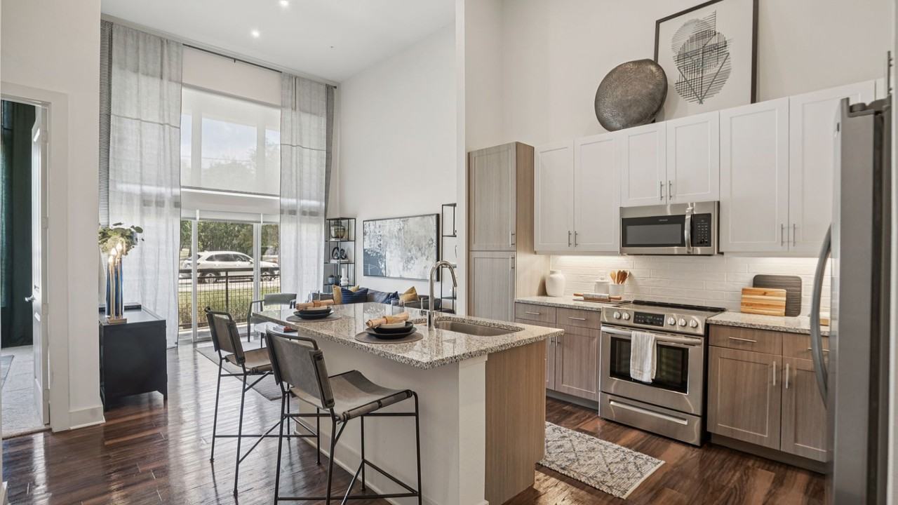 Bexford Pullman - Photo 6 of 26