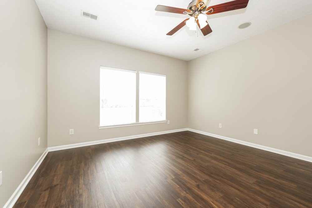 8006 Alydar Ct - Photo 5 of 17