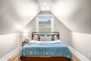 639 Maple St #B - Photo 1 of 1