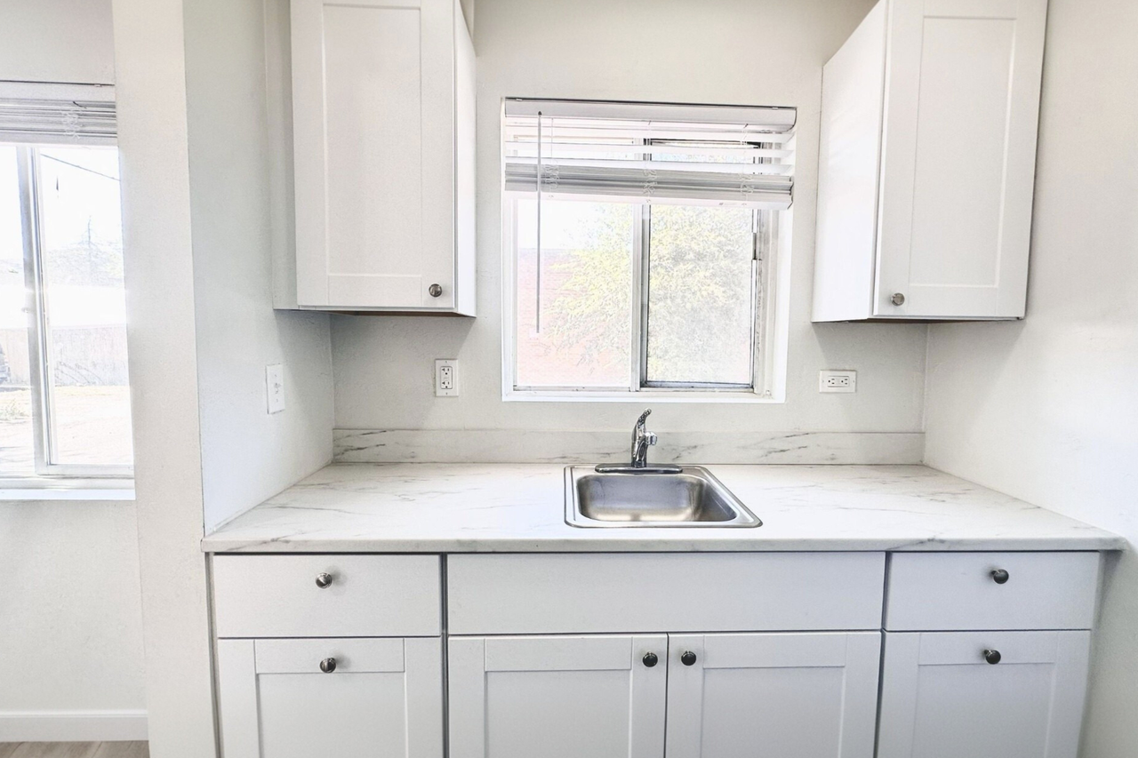 Gate City Apartments - Photo 4 of 50